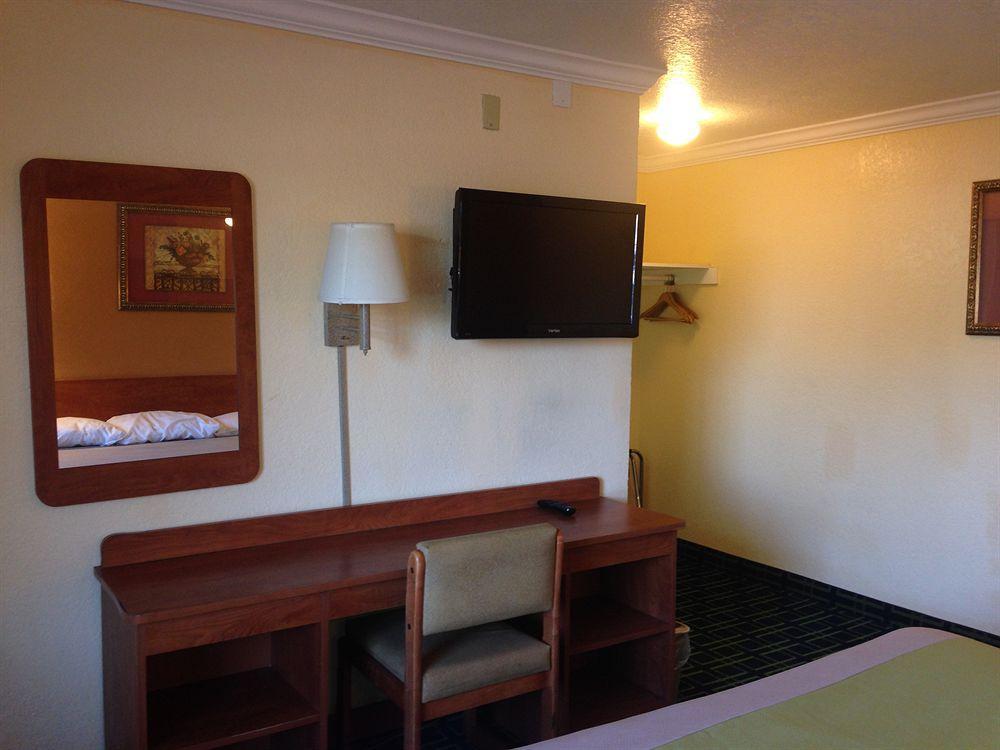Value Inn Bellflower Ngoại thất bức ảnh